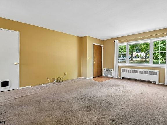 4th image of 18 Wedgewood Dr BLDG 18 #25