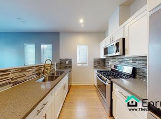147 Roselake Ave, Los Angeles, CA 90026