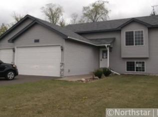 1110 Pond View Dr, Braham, MN 55006