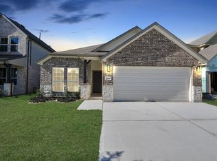 12039 Maple Oak Dr, Houston, TX 77066