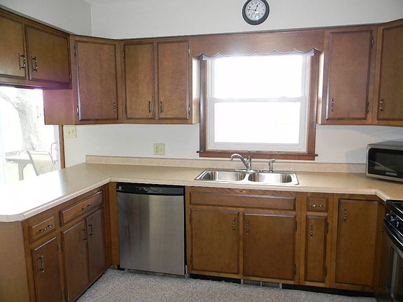5th image of 516 McDamyn Cir