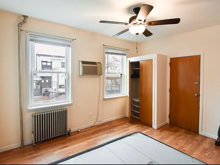 370 Graham Ave #1 — Photo 3