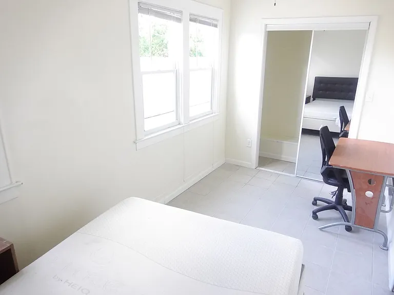 301 Maple St #3 — Photo 12