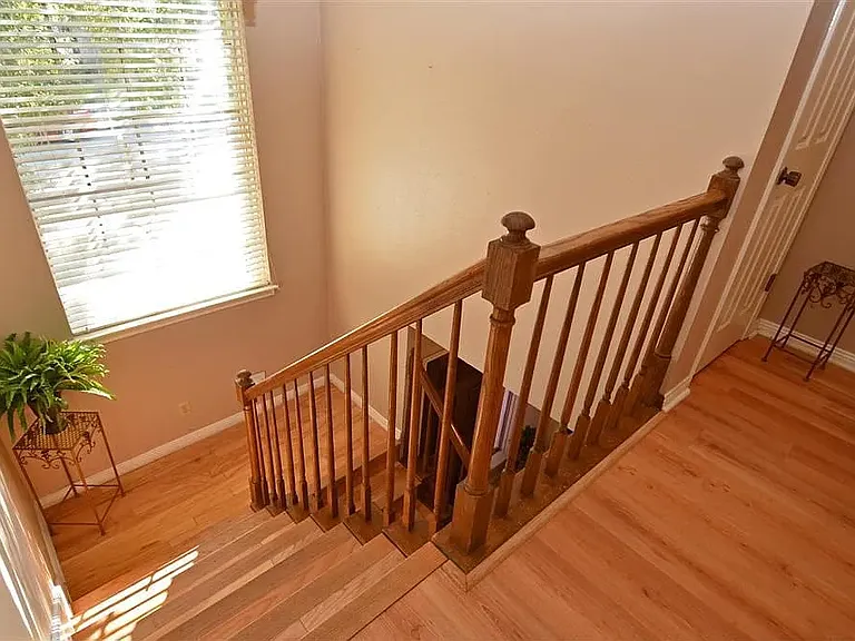 503 Lorie Ln — Photo 22