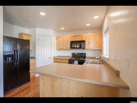 4th image of 2021 N Belmont Dr