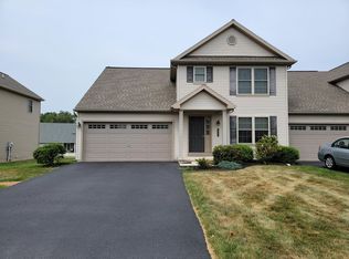 5231 Summerfield Dr, Manheim, PA 17552
