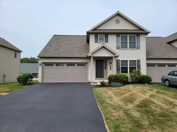 5231 Summerfield Dr, Manheim, PA 17552