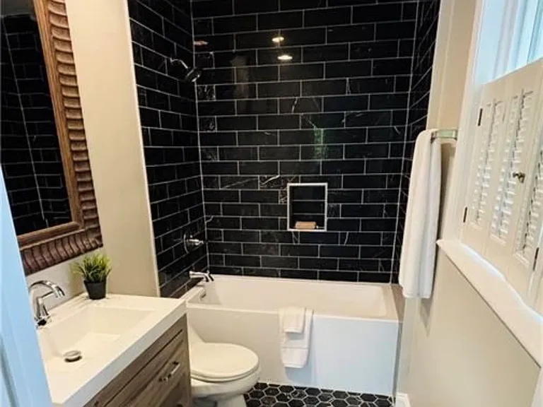 667 Brookline Dr SE — Photo 23