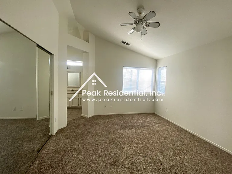 4930 Juniper Hill Pl — Photo 14