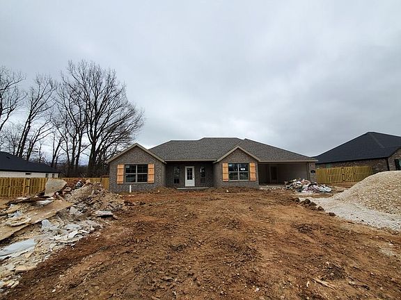 3rd image of 431 Vista Del Valle St