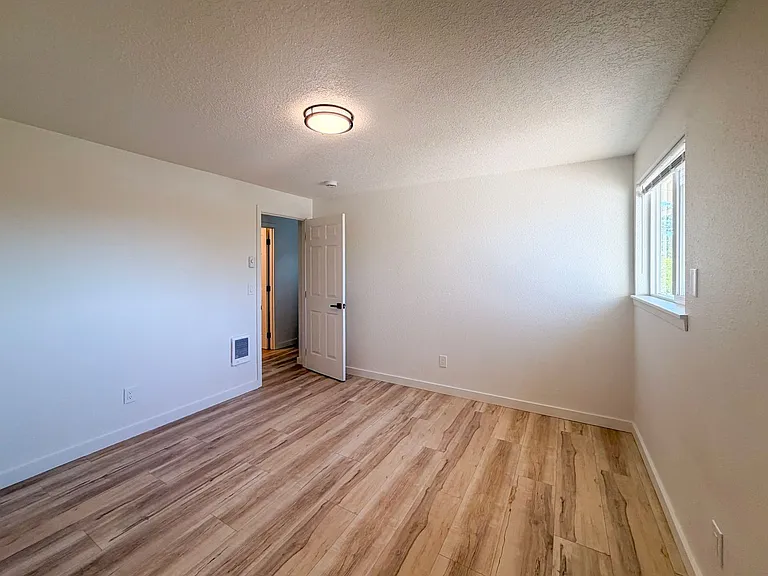 4507-4517 Boulder Dr SE — Photo 19