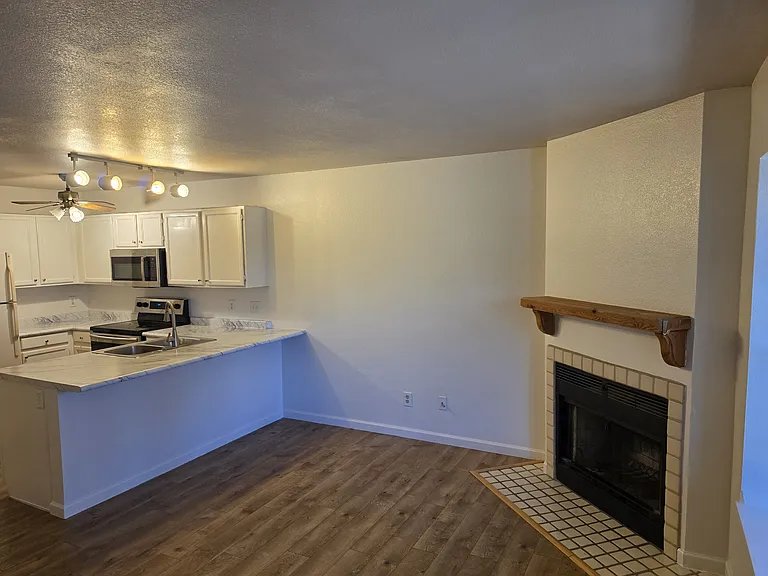 4901 E Kelton Ln #1246 — Photo 4