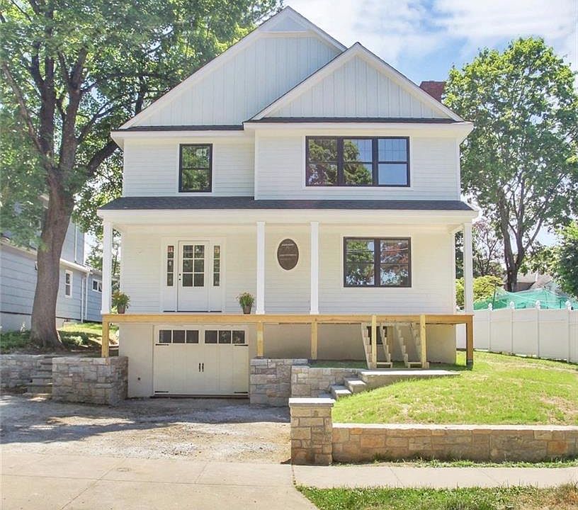1st image of 34 Sunset Dr