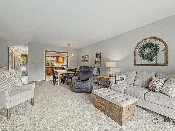 3rd image of 1807 Sierra Ct
