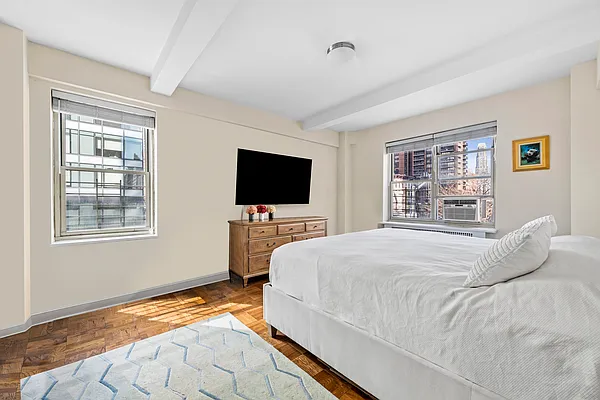 Rented by Compass | media 14