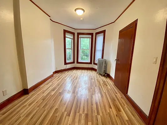 Rented by Oxford Property Group | media 1