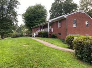 1812 Walkerton Rd, North Chesterfield, VA 23236