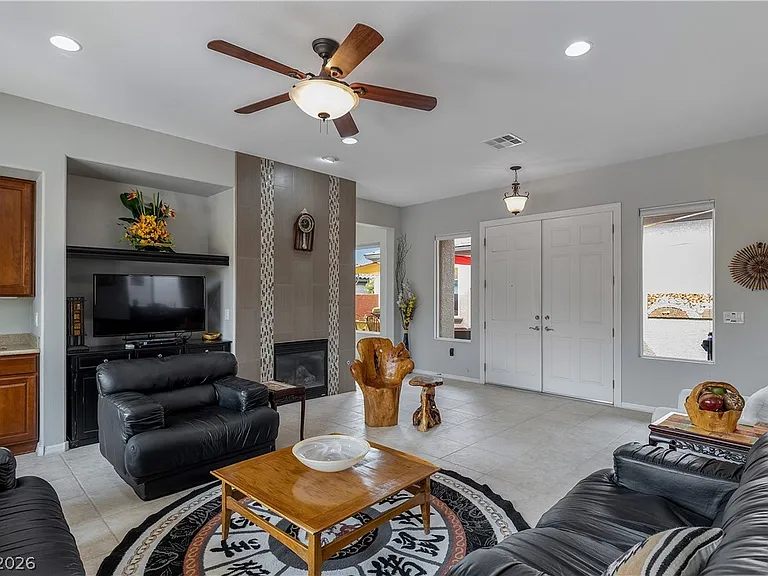 2611 Savannah Springs Ave — Photo 11
