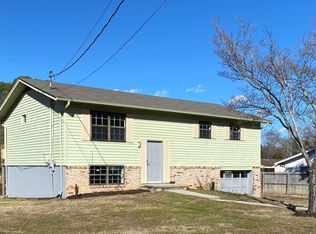 117 Lynwood Ln, Oak Ridge, TN 37830