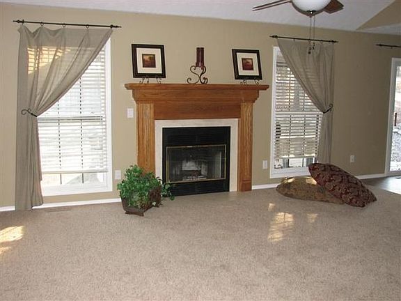 Great fireplace!