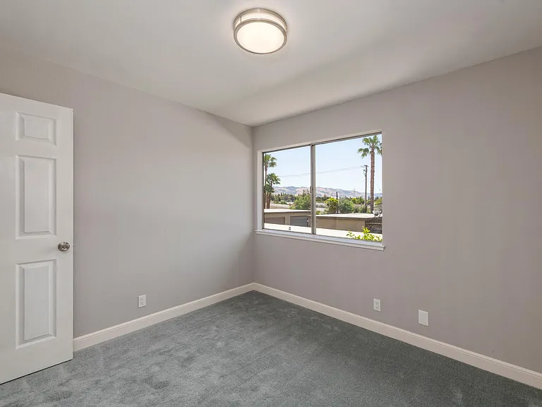 2386 Lava Dr — Photo 12