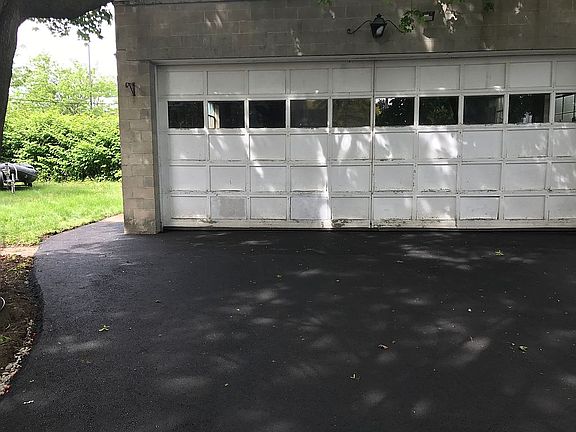 Cinder block garage 20’x 30”