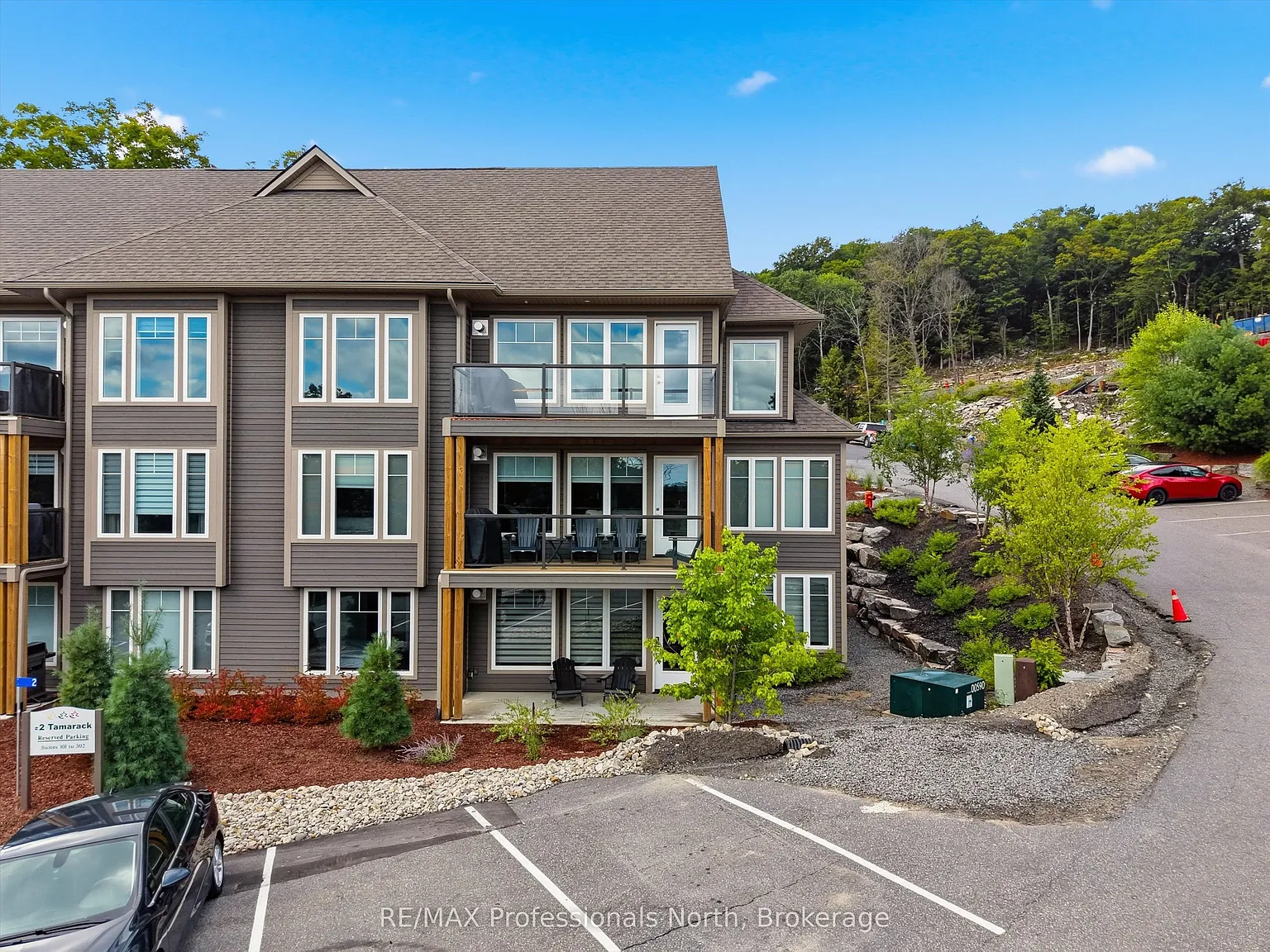 2 bed, $2,900 — Photo 1
