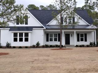 6 Vayland Ct, Whispering Pines, NC 28327
