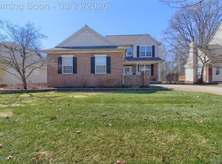 9814 Tioga Trl #120, Pinckney, MI