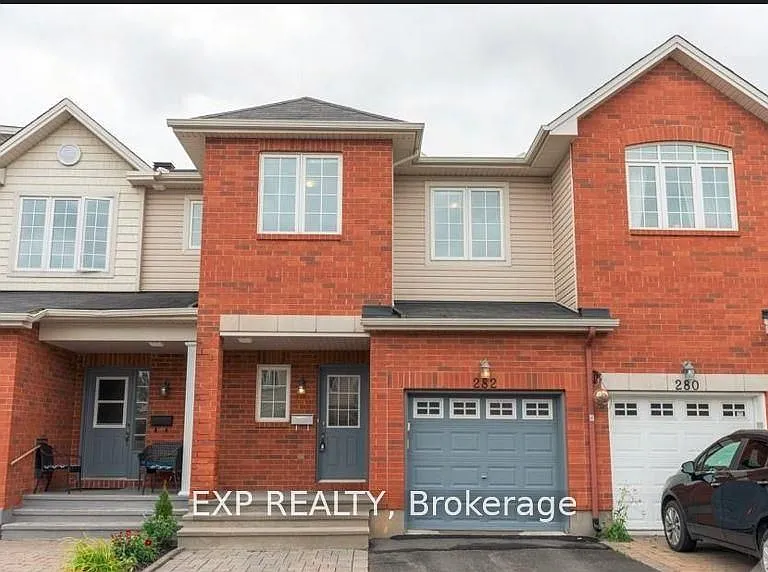 282 Macoun Cir — Photo 1