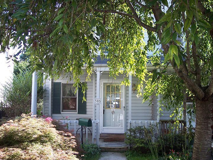 1st image of 305 Bradford Ave