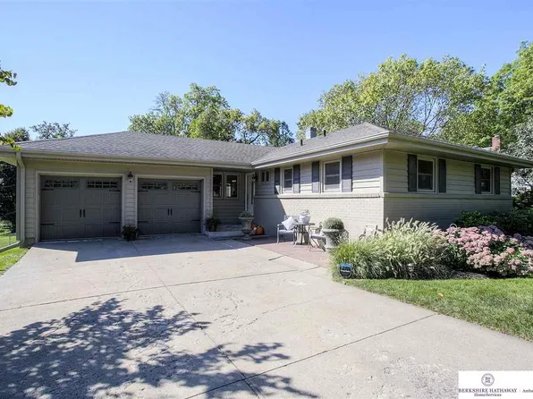 10415 Krug Ave, Omaha, NE 68124