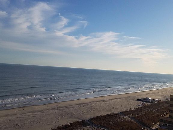 3rd image of 2715 Boardwalk #1410