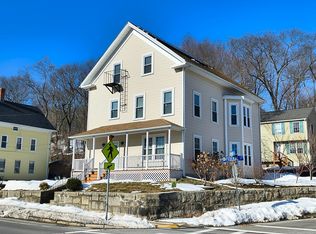 26 Main St, Blackstone, MA 01504