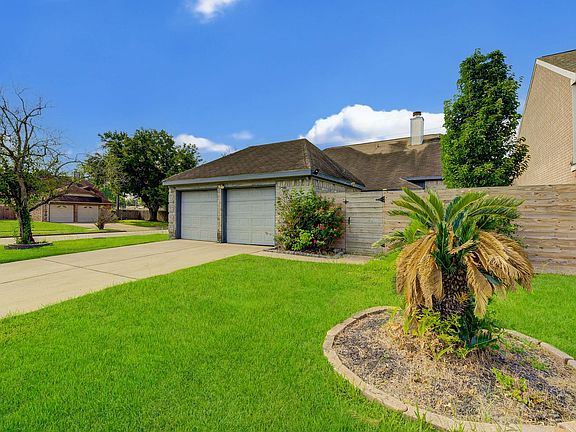 5th image of 3603 Storm Creek Dr