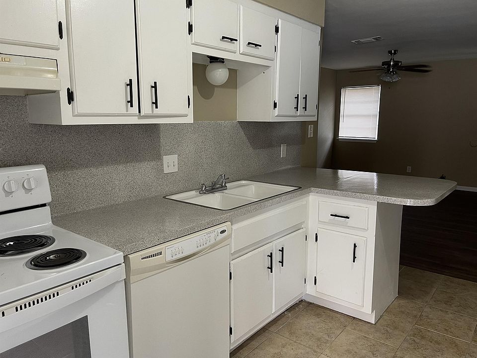 1st image of 1902 Wildwood St APT B