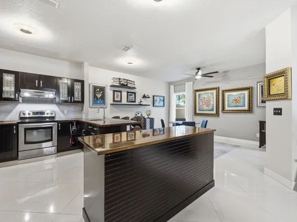 5673 NW 117th Avenue, Coral Springs, FL 33076