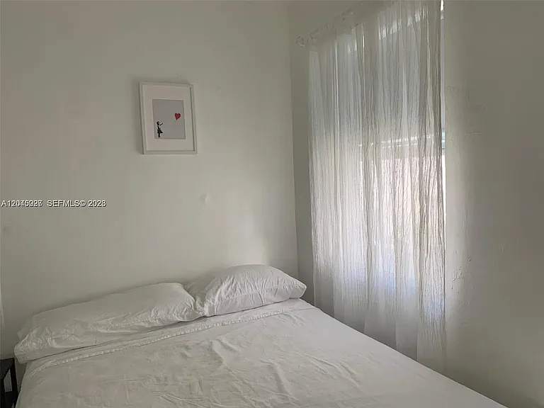 2131 Arthur St — Photo 8