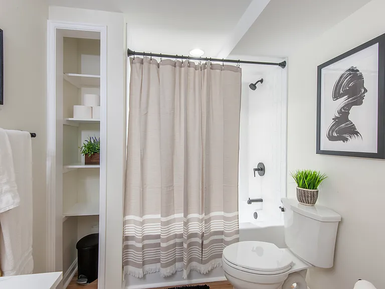 1008 Coleman St #B — Photo 18