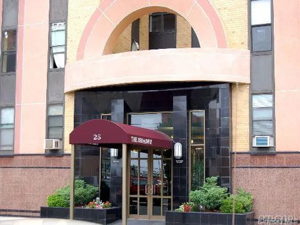 25 W Broadway, Long Beach, NY