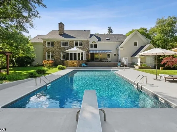 98 Spring Hollow Road, Far Hills Boro, NJ 07931