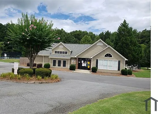 2632 Abbotts Glen Dr NW — Photo 13