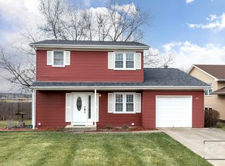 333 Pearson Cir, Naperville, IL 60563