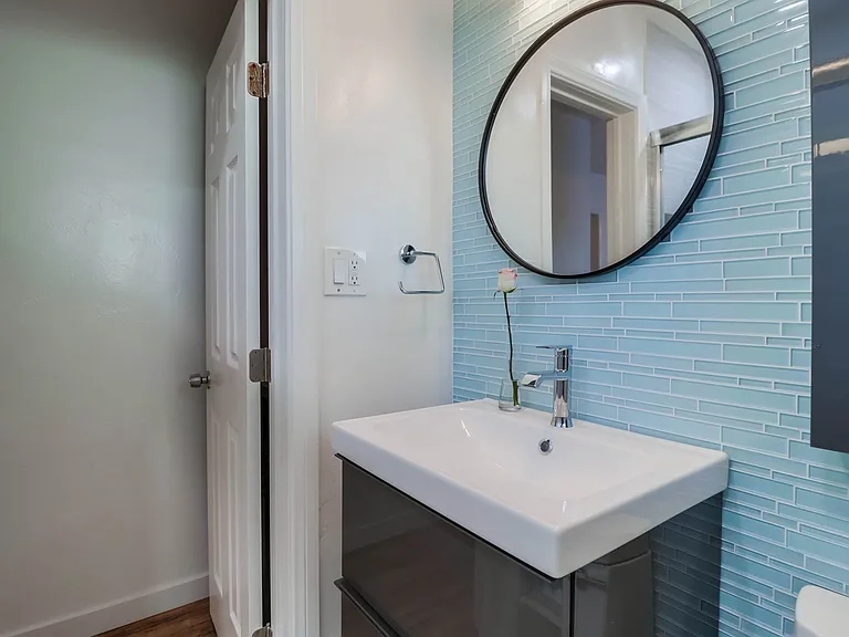4012 Ingraham St #A — Photo 23