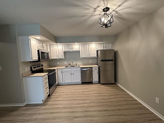 5th image of Abbott Cir Unit 1190