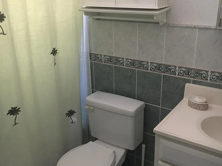 425 Tyler Ave #12 — Photo 11