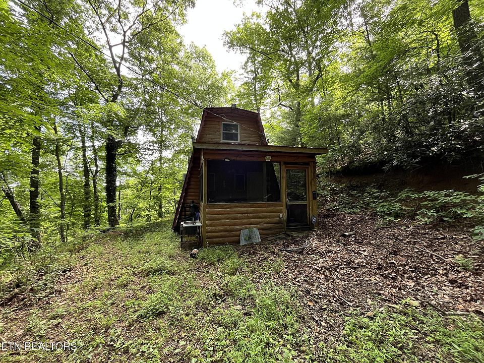 1st image of 65 Rivendell Ln
