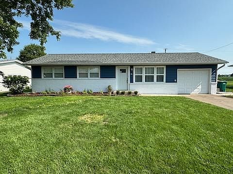 2nd image of 26 Sequoia Dr