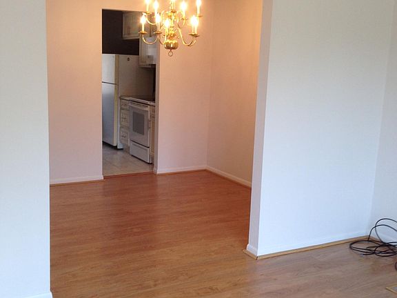 5th image of 112 Arrowood Dr