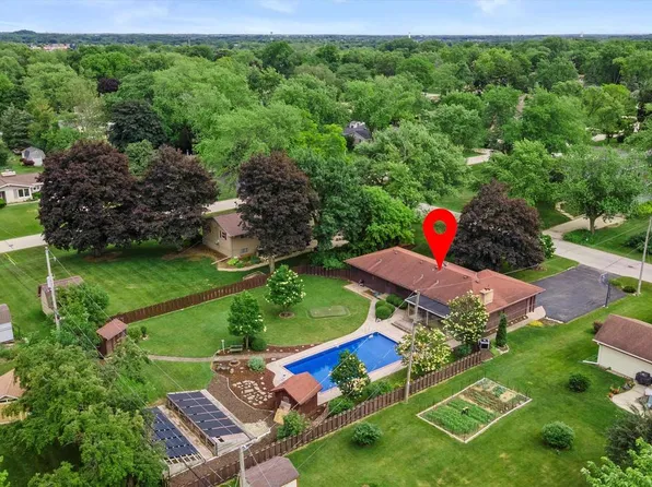 12020 West Steven PLACE, Franklin, WI 53132